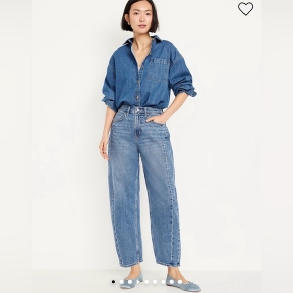 Old Navy Denim - OLD NAVY BARREL LEG JEANS